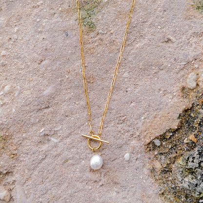 Aphrodite Freshwater Pearl Necklace