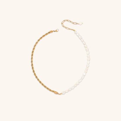 Dualia Gold Pearl Necklace