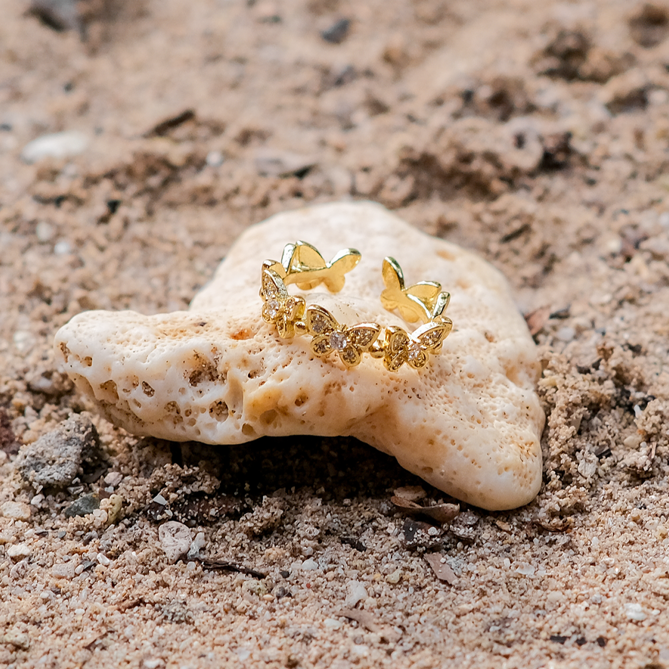 Anello in oro a farfalla Colleen