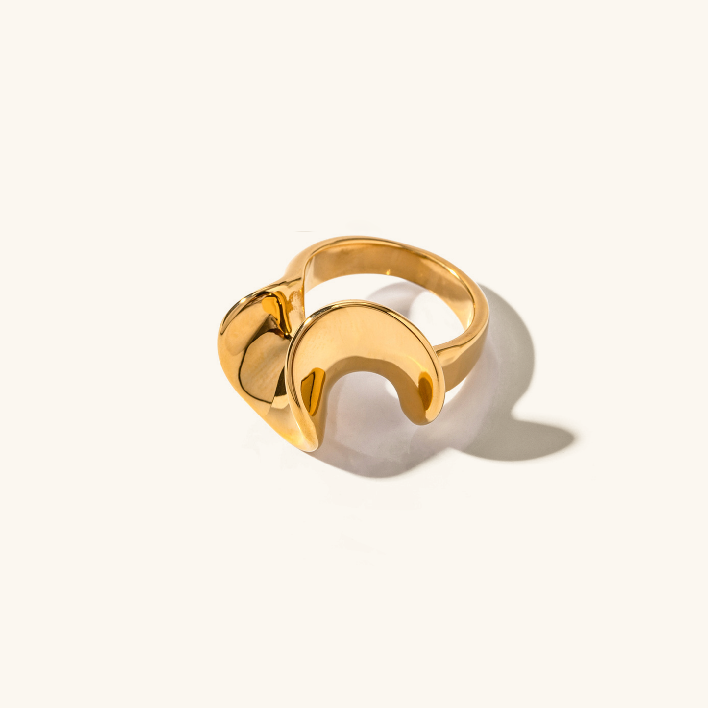 Anello in oro ginepro