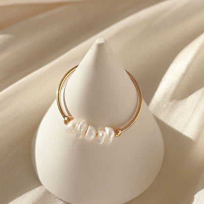 Anello in oro con perle d'acqua dolce Magnolia