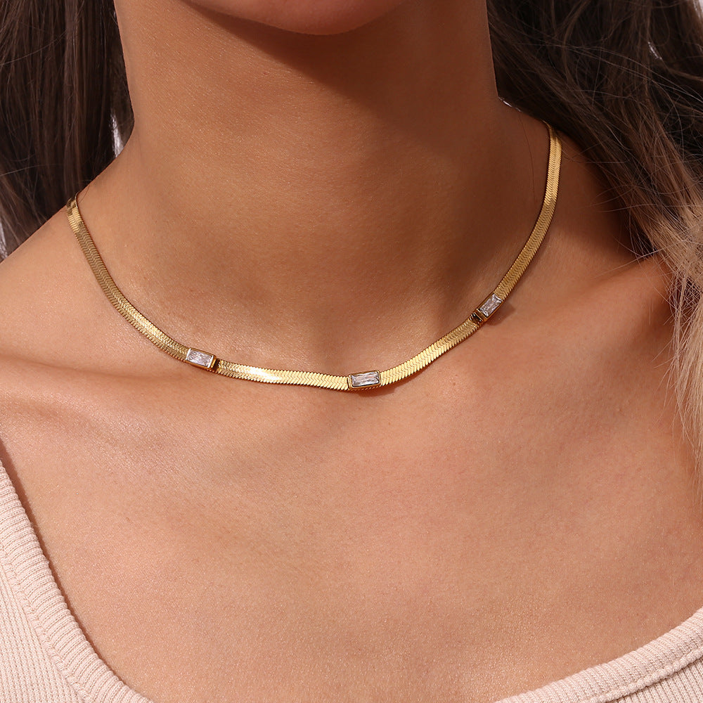 Eve Herringbone Gold Necklace