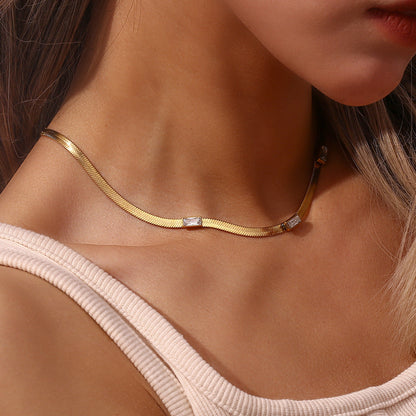 Eve Herringbone Gold Necklace